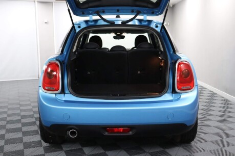 Mini Hatch COOPER 14