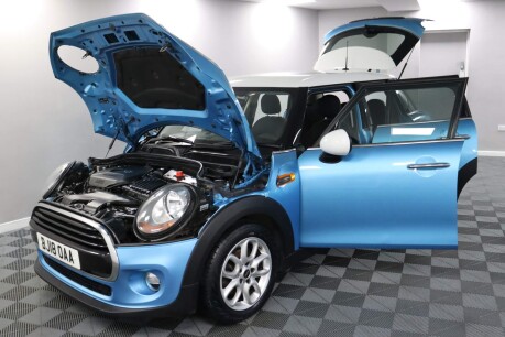 Mini Hatch COOPER 16