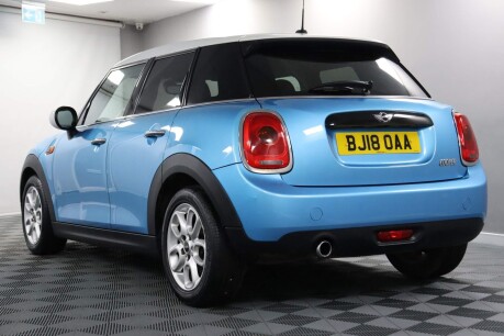 Mini Hatch COOPER 22