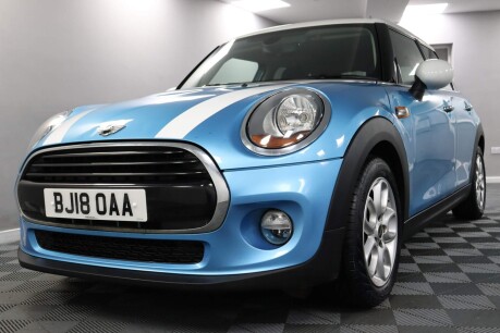 Mini Hatch COOPER 28