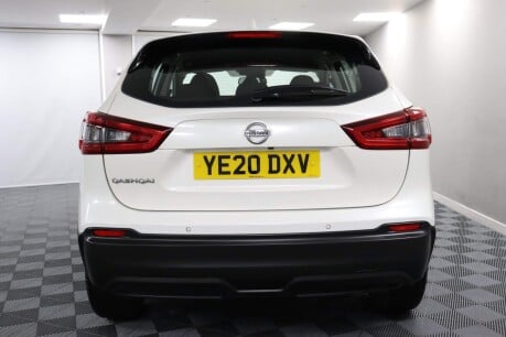 Nissan Qashqai DIG-T ACENTA PREMIUM 8