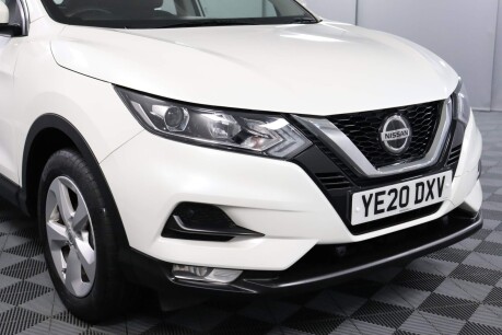 Nissan Qashqai DIG-T ACENTA PREMIUM 26