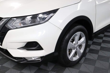 Nissan Qashqai DIG-T ACENTA PREMIUM 31