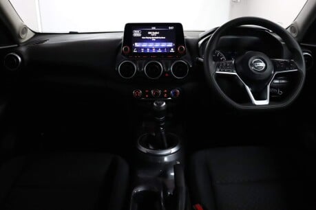 Nissan Juke DIG-T ACENTA 39