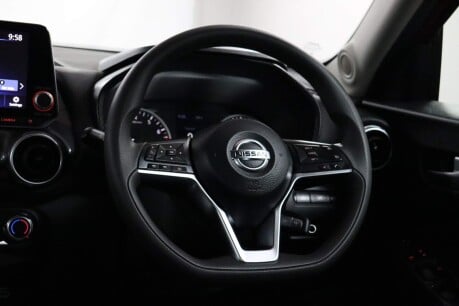 Nissan Juke DIG-T ACENTA 44