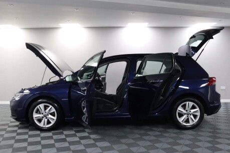 Volkswagen Golf LIFE TSI 4