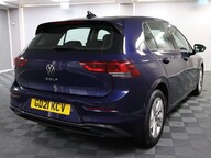 Volkswagen Golf LIFE TSI 11