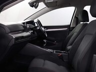 Volkswagen Golf LIFE TSI 44