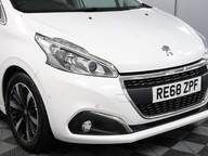 Peugeot 208 S/S TECH EDITION 26