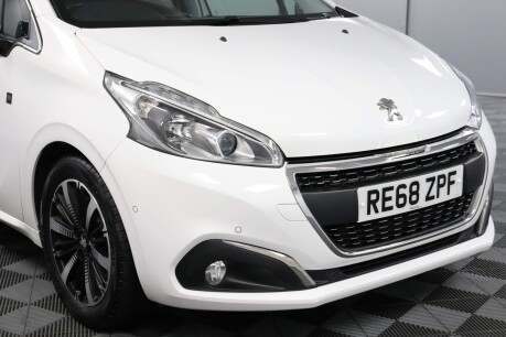 Peugeot 208 S/S TECH EDITION 26