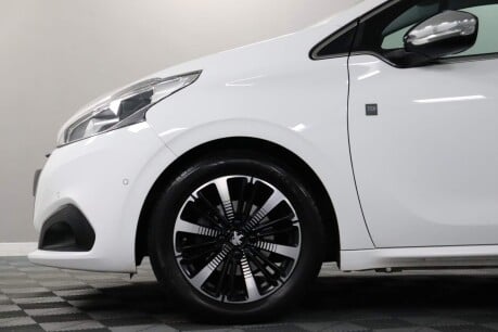 Peugeot 208 S/S TECH EDITION 27