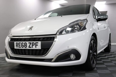 Peugeot 208 S/S TECH EDITION 28