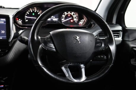 Peugeot 208 S/S TECH EDITION 45