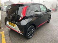 Toyota Aygo VVT-I X-PRESS 8