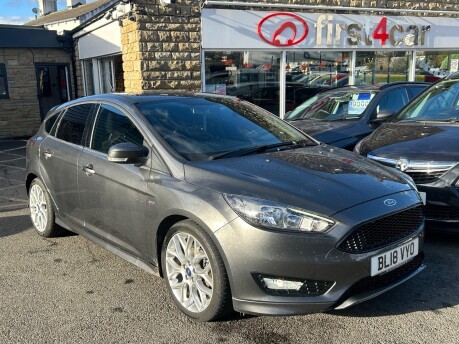 Ford Focus ST-LINE 6