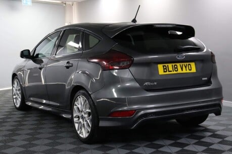 Ford Focus ST-LINE 10