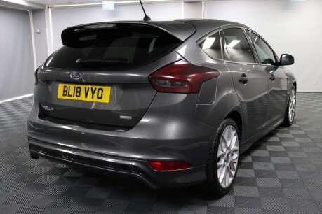 Ford Focus ST-LINE 11