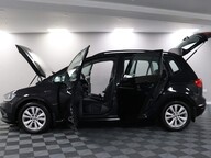 Volkswagen Golf SV SE TSI DSG 4