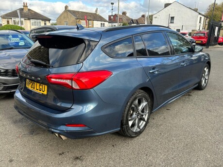 Ford Focus ST-LINE 4