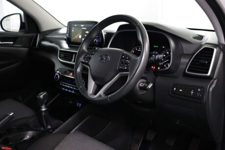 Hyundai TUCSON GDI SE NAV 28