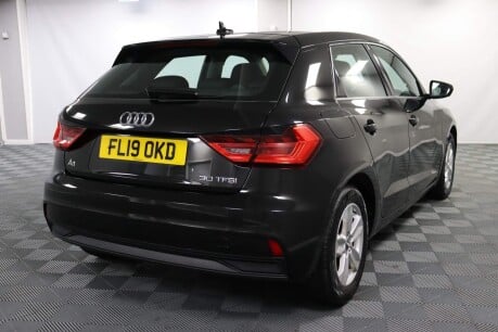 Audi A1 SPORTBACK TFSI SE 11