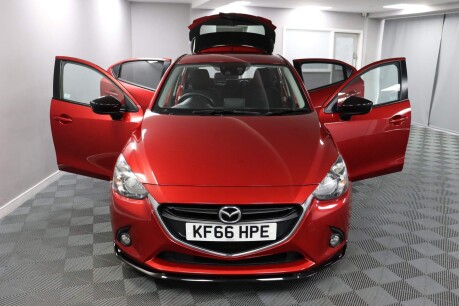 Mazda 2 SPORT BLACK 7