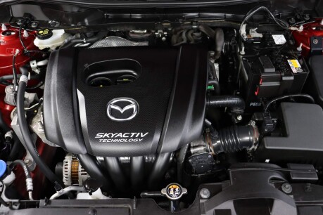 Mazda 2 SPORT BLACK 43