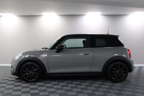 Mini Hatch COOPER S 18