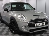 Mini Hatch COOPER S 19