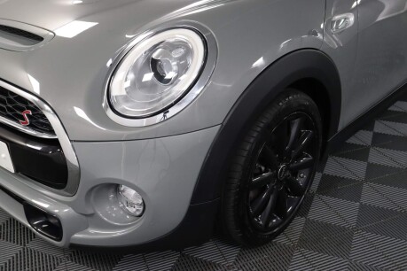 Mini Hatch COOPER S 31