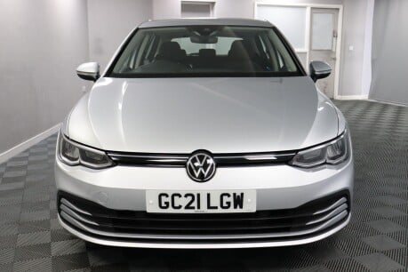 Volkswagen Golf LIFE TSI 2