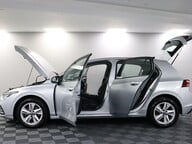 Volkswagen Golf LIFE TSI 4