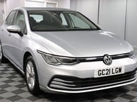 Volkswagen Golf LIFE TSI 29