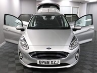 Ford Fiesta TITANIUM 7