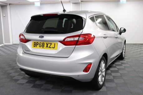 Ford Fiesta TITANIUM 11