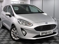 Ford Fiesta TITANIUM 19