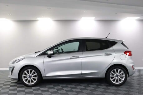 Ford Fiesta TITANIUM 18