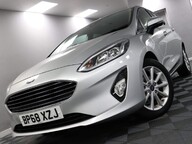 Ford Fiesta TITANIUM 32