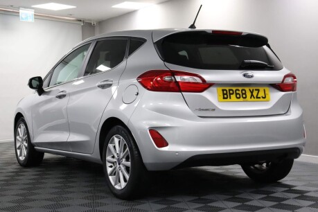 Ford Fiesta TITANIUM 22