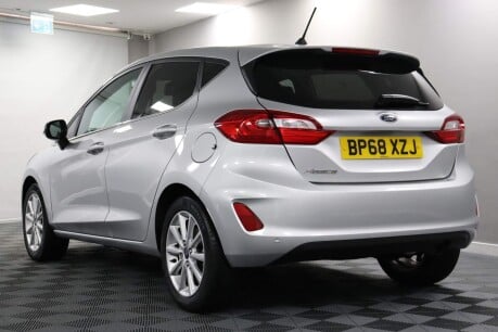 Ford Fiesta TITANIUM 20