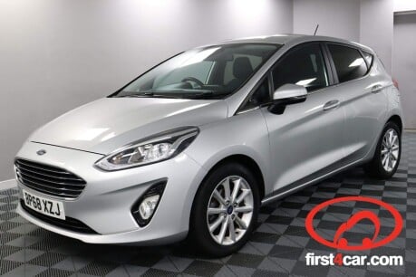 Ford Fiesta TITANIUM 4