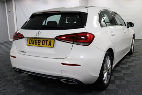 Mercedes-Benz A Class A 180 D SPORT 11