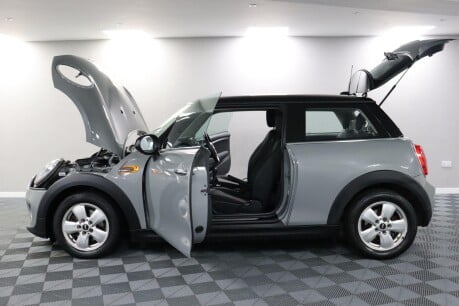 Mini Hatch COOPER 4