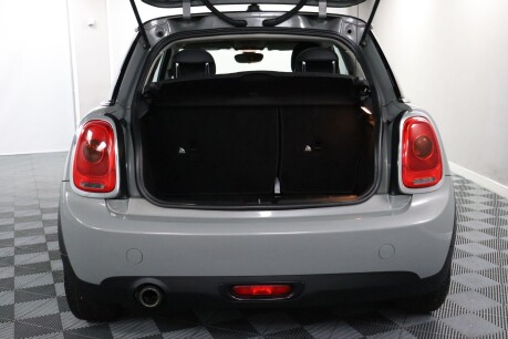 Mini Hatch COOPER 14