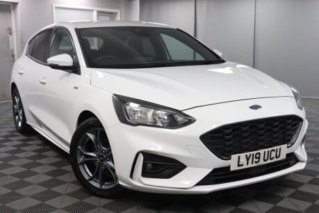 Ford Focus ST-LINE 18