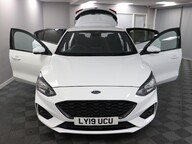 Ford Focus ST-LINE 6