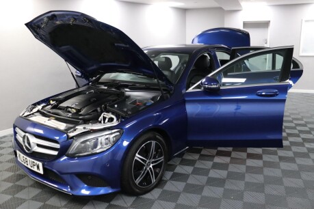 Mercedes-Benz C Class C 200 SPORT PREMIUM MHEV 16