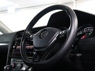 Volkswagen Golf SE TSI BLUEMOTION TECHNOLOGY DSG 12