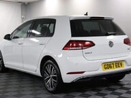 Volkswagen Golf SE NAVIGATION TDI BLUEMOTION TECHNOLOGY DSG 10