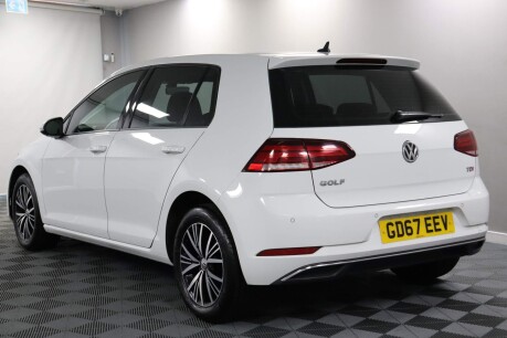 Volkswagen Golf SE NAVIGATION TDI BLUEMOTION TECHNOLOGY DSG 10